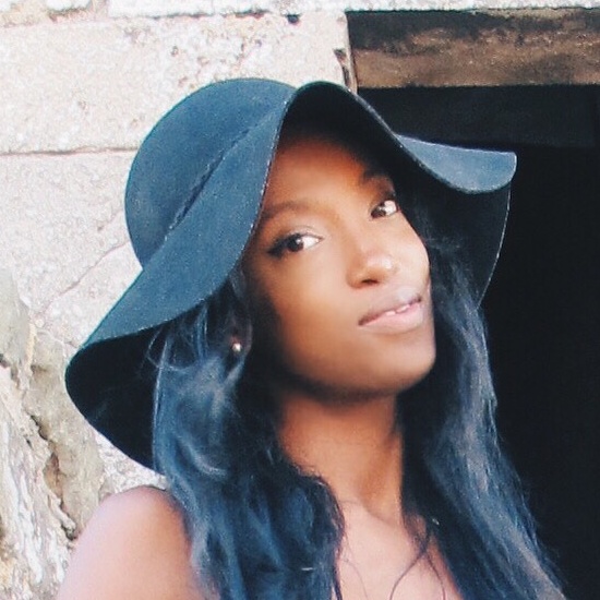 Shinnola, founder of Aventerre